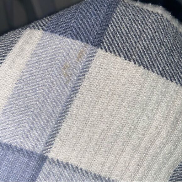 Vintage light blue plaid button up top - Picture 8 of 11